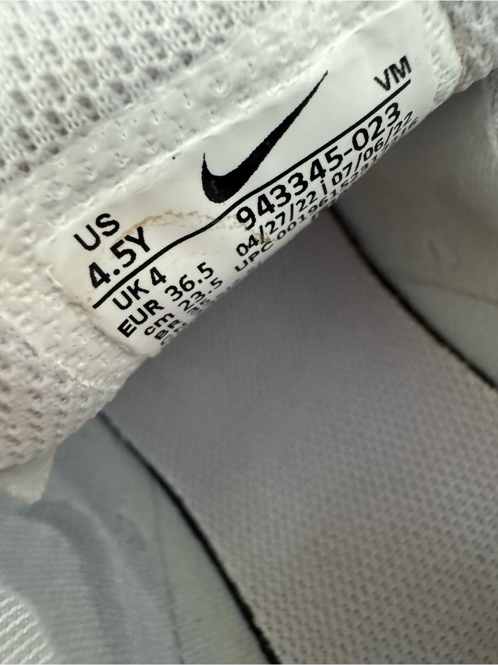 Nike Air Max 270 Running Shoes - White with Purple Accent - Picture 5 of 5